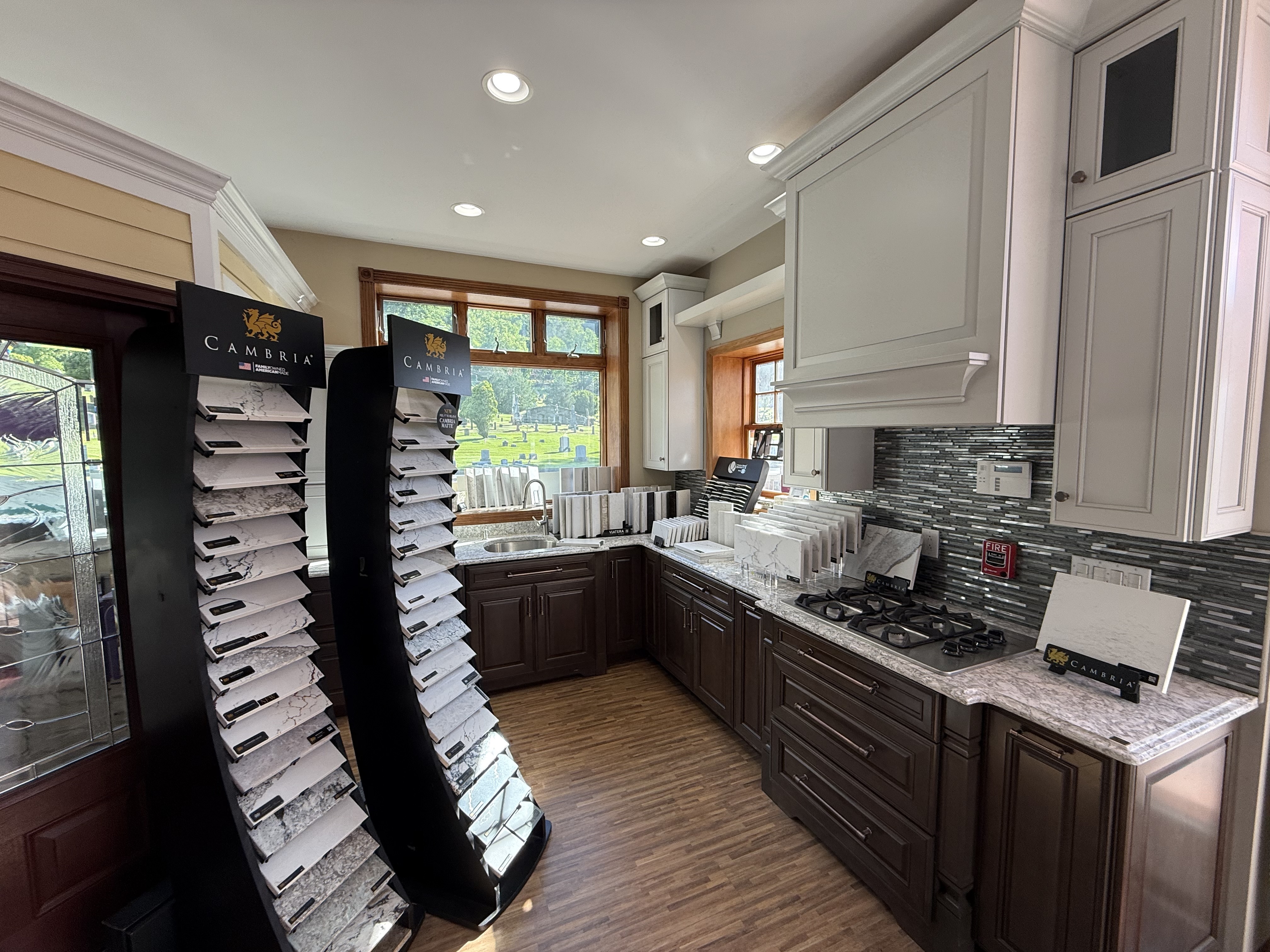 BECKERLE LUMBER - LUMBER ONE WITH KITCHENS
VANTAGE DEALER BECKERLE LUMBER ONE WITH KITCHENS.